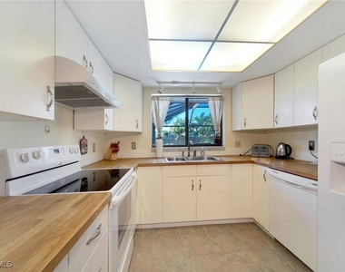 1140 Sw 44th Street - Photo Thumbnail 4