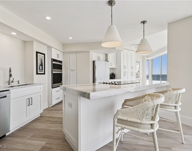 4041 Gulf Shore Boulevard N - Photo Thumbnail 4