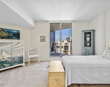 4041 Gulf Shore Boulevard N - Photo Thumbnail 15
