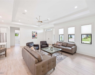18457 Royal Hammock Boulevard - Photo Thumbnail 7