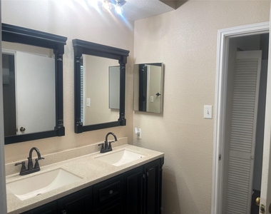 2121 El Paseo Street - Photo Thumbnail 7