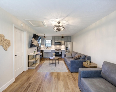 3201 Westridge Street - Photo Thumbnail 5