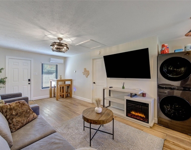 3201 Westridge Street - Photo Thumbnail 1