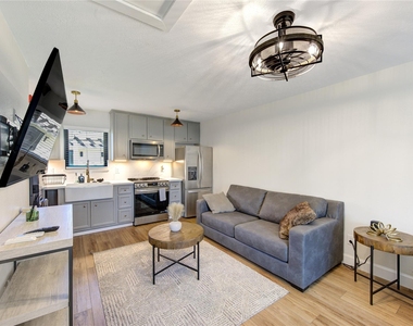 3201 Westridge Street - Photo Thumbnail 8
