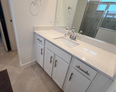 8057 Shore Lake Drive - Photo Thumbnail 17