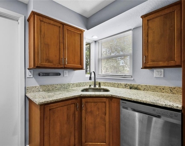4612 8th Street Court E - Photo Thumbnail 14