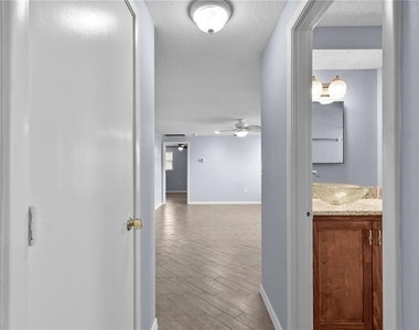 4612 8th Street Court E - Photo Thumbnail 20