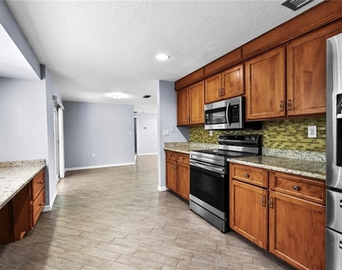 4612 8th Street Court E - Photo Thumbnail 17