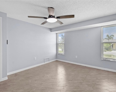 4612 8th Street Court E - Photo Thumbnail 28