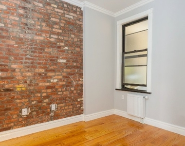 202 East 13th Street - Photo Thumbnail 4