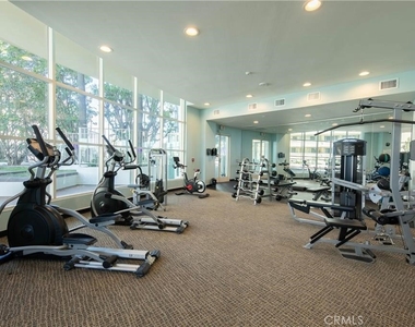 700 E Ocean Boulevard - Photo Thumbnail 36