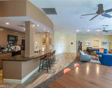 700 E Ocean Boulevard - Photo Thumbnail 43