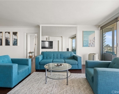 700 E Ocean Boulevard - Photo Thumbnail 7