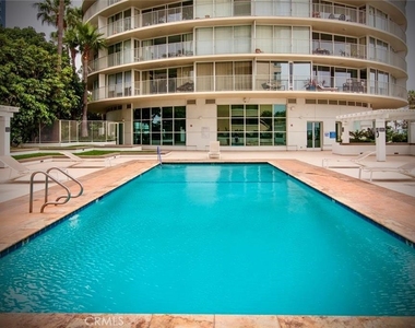 700 E Ocean Boulevard - Photo Thumbnail 32