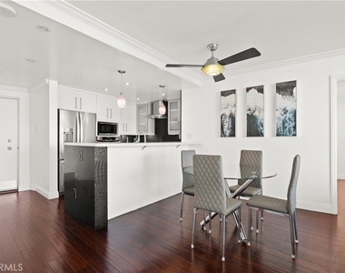 700 E Ocean Boulevard - Photo Thumbnail 13