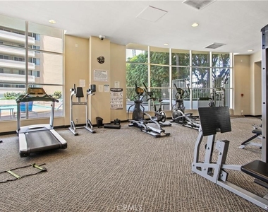 700 E Ocean Boulevard - Photo Thumbnail 35