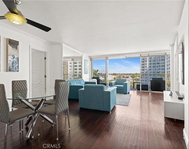 700 E Ocean Boulevard - Photo Thumbnail 6