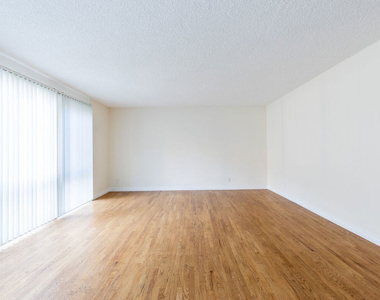 11131 Rose Avenue - Photo Thumbnail 6