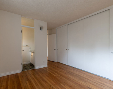 11131 Rose Avenue - Photo Thumbnail 10