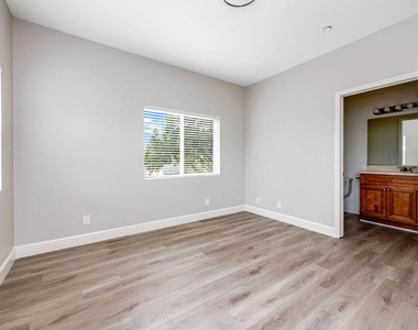 14735 Friar Street - Photo Thumbnail 12