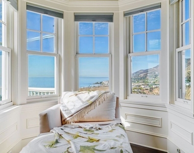 6277 Sea Star Drive - Photo Thumbnail 24