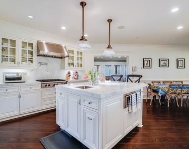 6277 Sea Star Drive - Photo Thumbnail 7