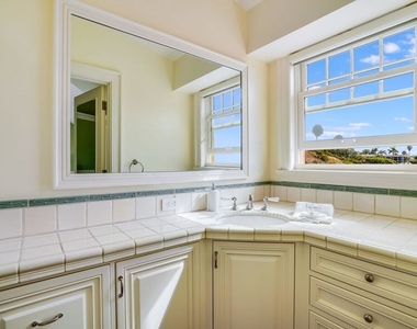 6277 Sea Star Drive - Photo Thumbnail 38