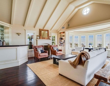 6277 Sea Star Drive - Photo Thumbnail 12