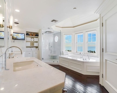 6277 Sea Star Drive - Photo Thumbnail 29