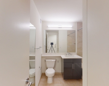 10 Hanover Square - Photo Thumbnail 4