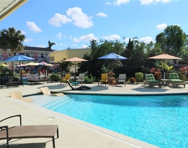 2840 Shoreview Drive - Photo Thumbnail 6