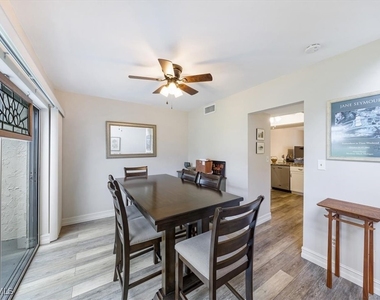 402 Bristle Cone Lane - Photo Thumbnail 8