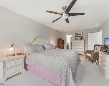 402 Bristle Cone Lane - Photo Thumbnail 12