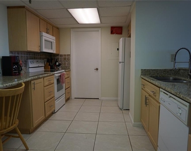 6322 Palma Del Mar Boulevard S - Photo Thumbnail 5