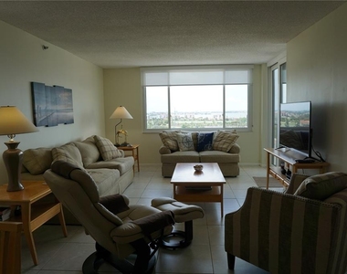 6322 Palma Del Mar Boulevard S - Photo Thumbnail 3