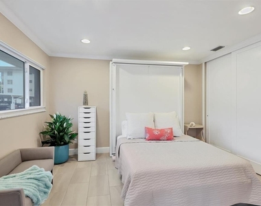 1900 Benjamin Franklin Drive - Photo Thumbnail 20