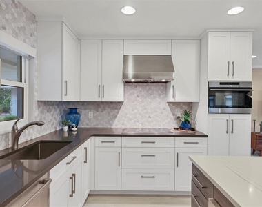 1900 Benjamin Franklin Drive - Photo Thumbnail 6