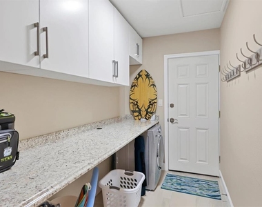 1900 Benjamin Franklin Drive - Photo Thumbnail 23