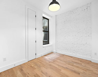 3056 44th Street - Photo Thumbnail 6