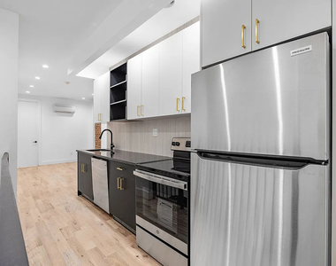 3056 44th Street - Photo Thumbnail 13