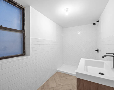 3056 44th Street - Photo Thumbnail 9