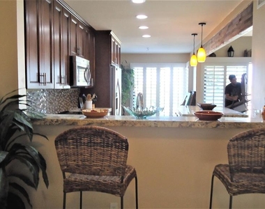 72346 Sommerset Drive - Photo Thumbnail 4