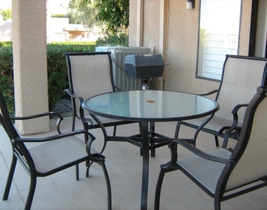 72346 Sommerset Drive - Photo Thumbnail 16