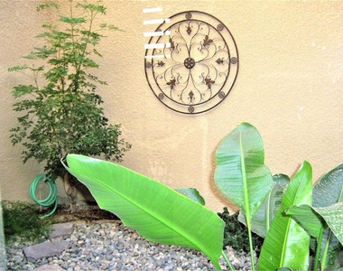 72346 Sommerset Drive - Photo Thumbnail 20