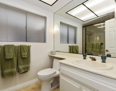 92 Presidio Place - Photo Thumbnail 12