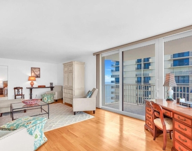 5480 N Ocean Drive - Photo Thumbnail 9