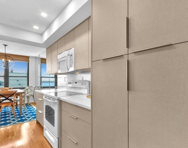 5480 N Ocean Drive - Photo Thumbnail 17