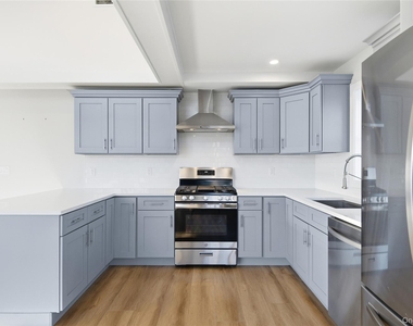 62 South Street - Photo Thumbnail 2