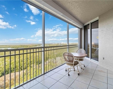 1001 Arbor Lake Drive - Photo Thumbnail 15