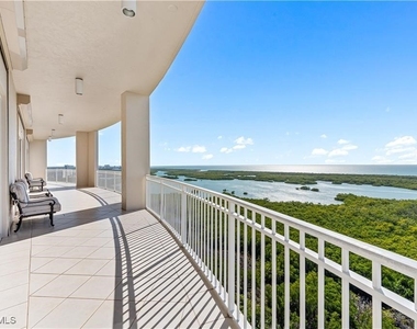 1001 Arbor Lake Drive - Photo Thumbnail 22